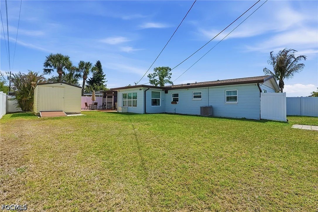 401 East Jasmine Road Lehigh Acres, FL 33936 - Photo 33 of 43