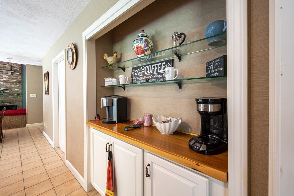 378 Ipswich Road Boxford, MA 01921 - Photo 5 of 35