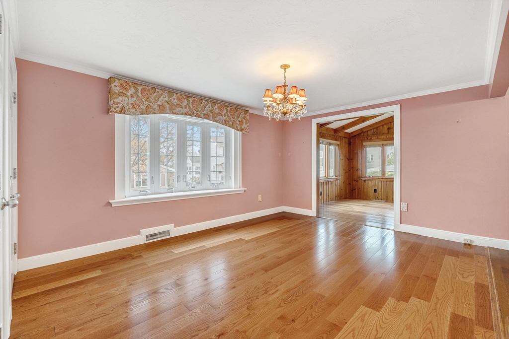 29 Alpheus Road Boston, MA 02131 - Photo 9 of 42 Gallery Image 9