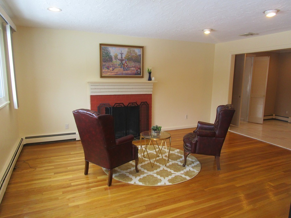 25 Lyndon Road Sharon, MA 02067 - Photo 3 of 27