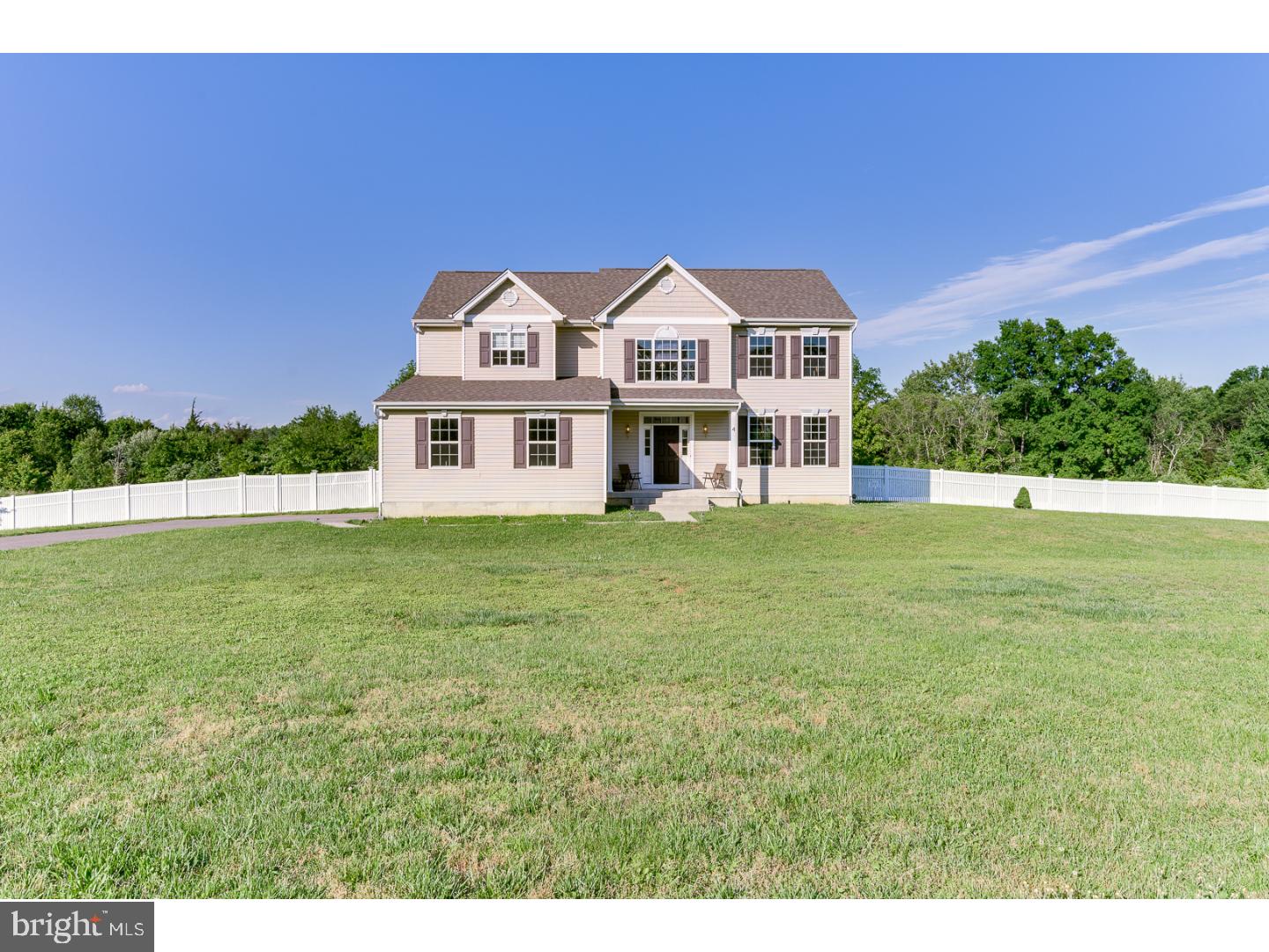 4 Rolling Meadows Court Cream Ridge, NJ 08514 - Photo 1 of 25 Gallery Image 1