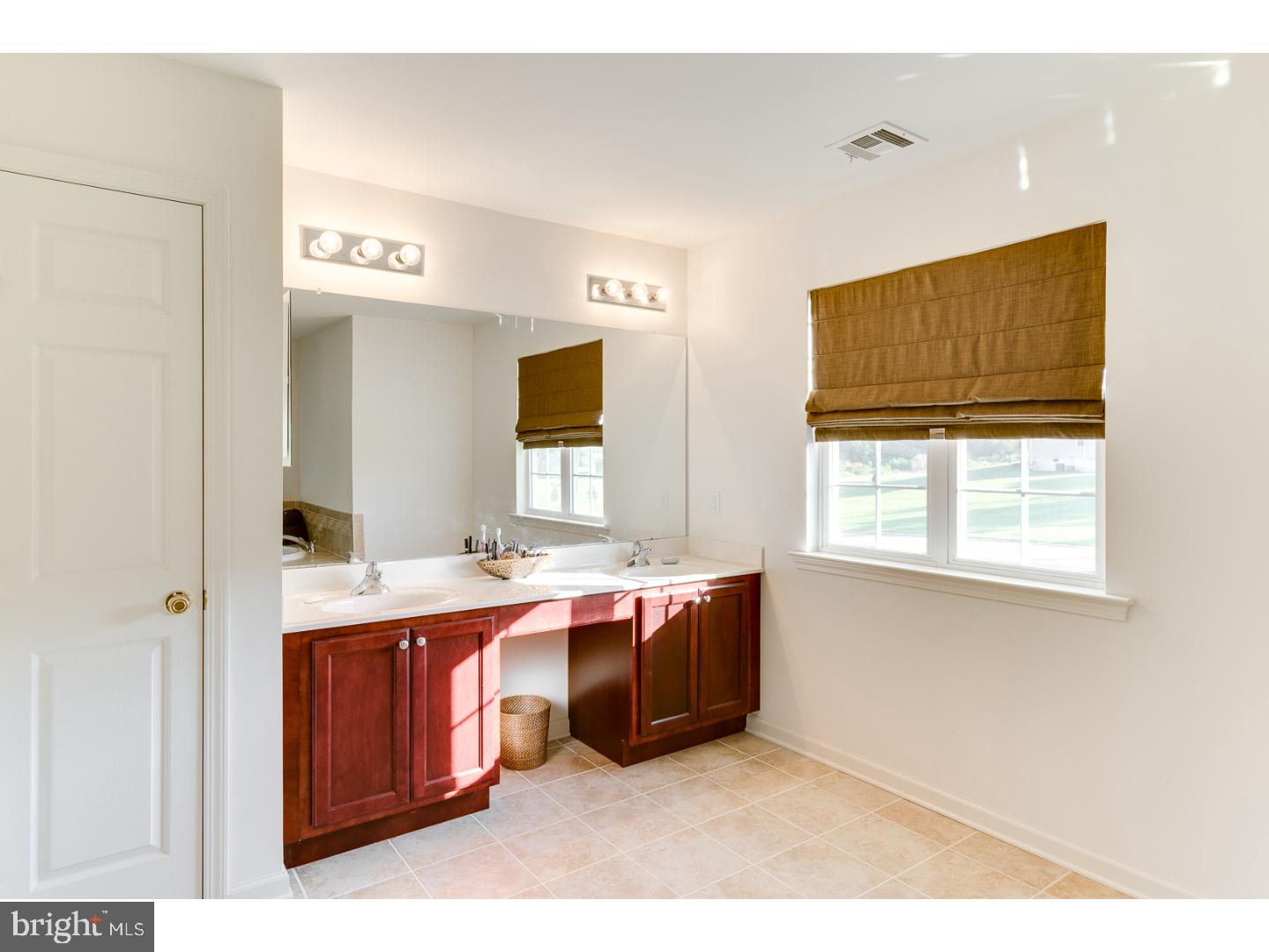 4 Rolling Meadows Court Cream Ridge, NJ 08514 - Photo 17 of 25 Gallery Image 17