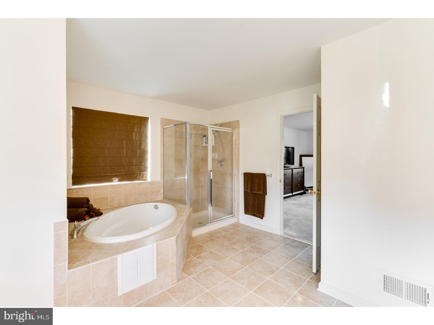 4 Rolling Meadows Court Cream Ridge, NJ 08514 - Photo 18 of 25 Gallery Image 18