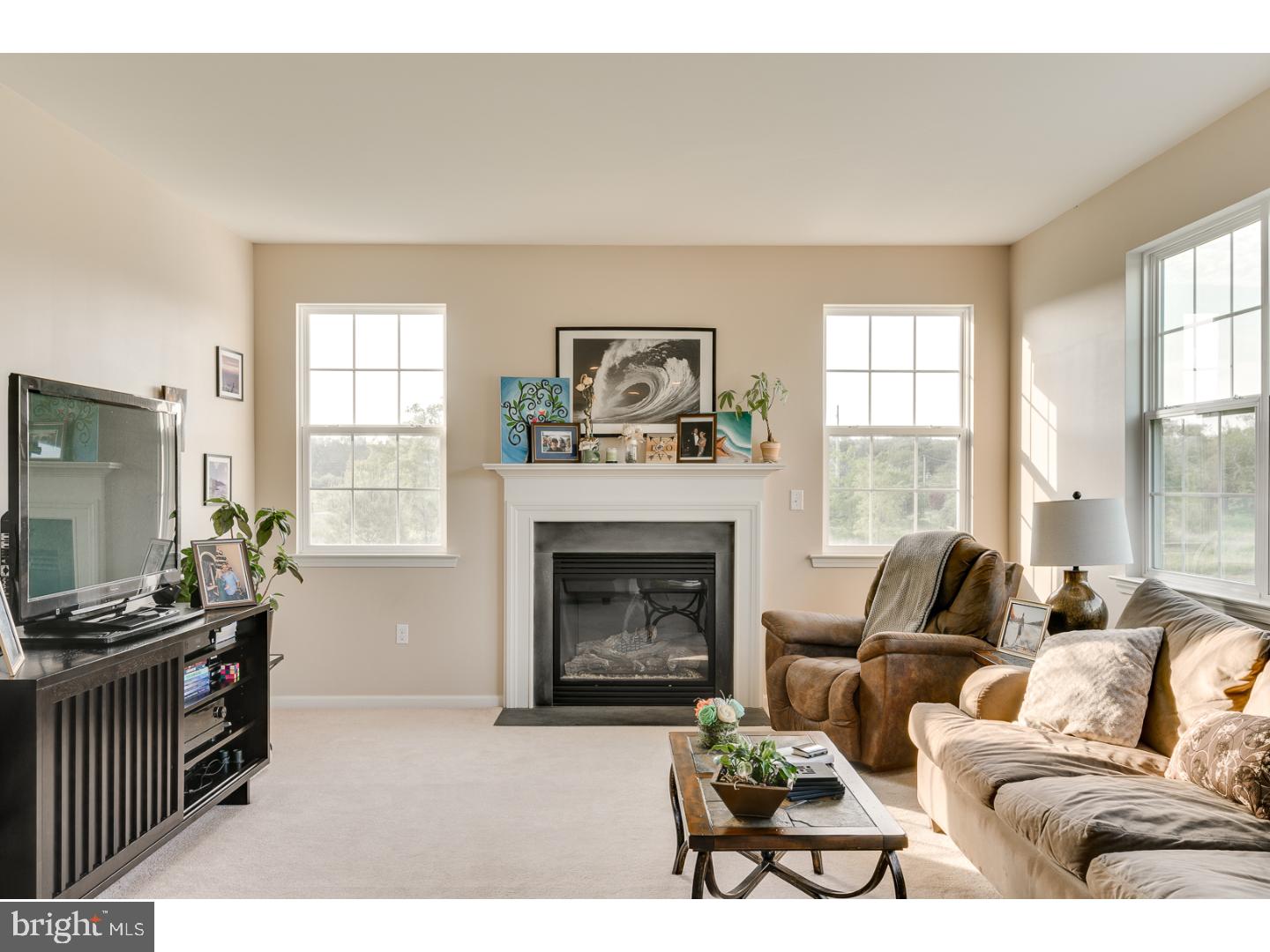 4 Rolling Meadows Court Cream Ridge, NJ 08514 - Photo 8 of 25 Gallery Image 8