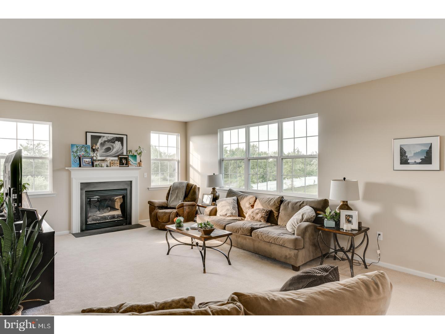 4 Rolling Meadows Court Cream Ridge, NJ 08514 - Photo 9 of 25 Gallery Image 9