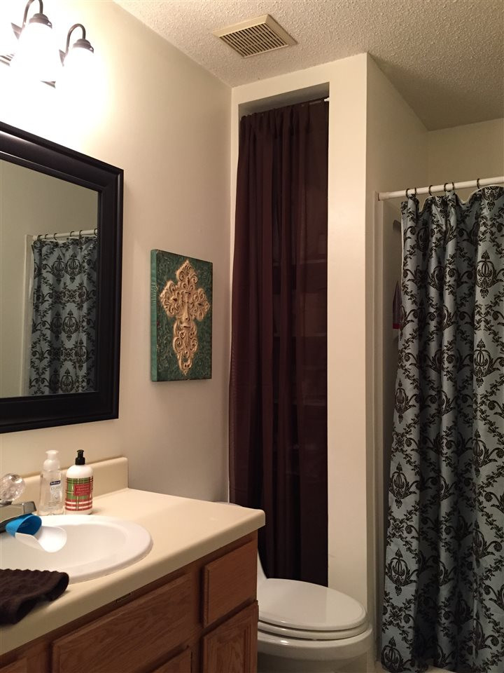 4114 Olde Coach Road Durham, NC 27707 - Photo 12 of 16 Hall Bath