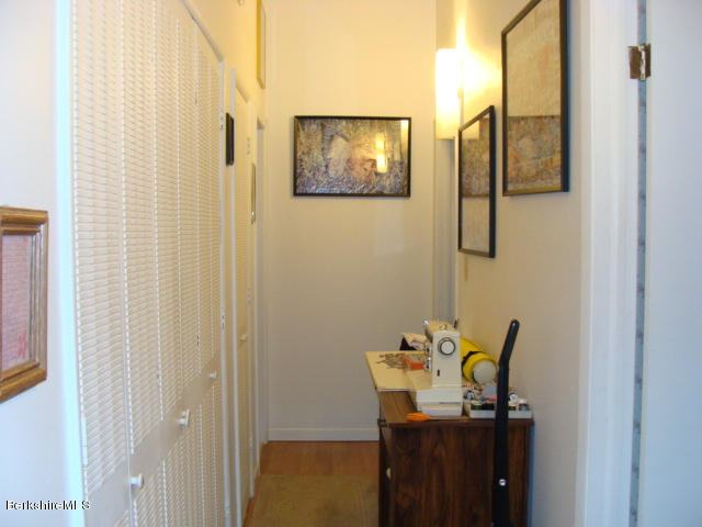 189 Stratton Road, Unit E6 Williamstown, MA 01267 - Photo 5 of 10 stratton12 (2)