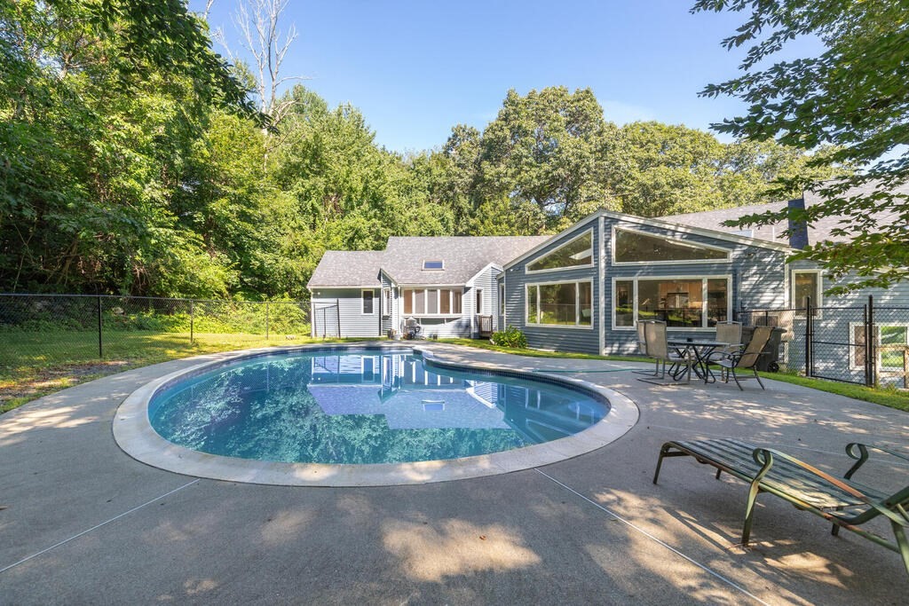 13 Hart Road Lynnfield, MA 01940 - Photo 31 of 36 Gallery Image 31