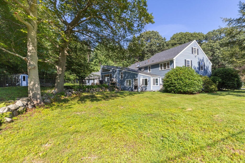 13 Hart Road Lynnfield, MA 01940 - Photo 32 of 36 Gallery Image 32