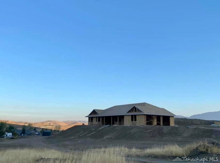 20962 Pine Ridge Drive Tehachapi, CA 93561 - Photo 2 of 3 Gallery Image 2