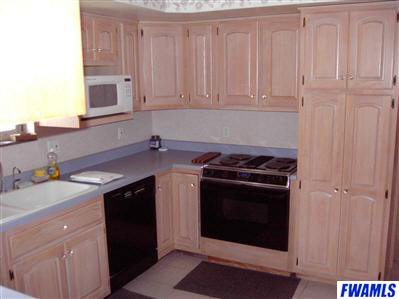 415 State Rte 101 Woodburn, IN 46797 - Photo 4 of 5