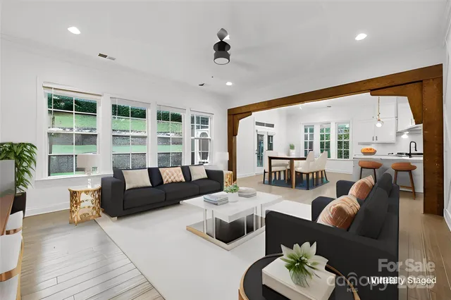 $989,000 | 425 Cassia Court, Tega Cay, SC 29708