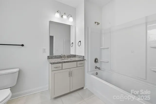 $989,000 | 425 Cassia Court, Tega Cay, SC 29708