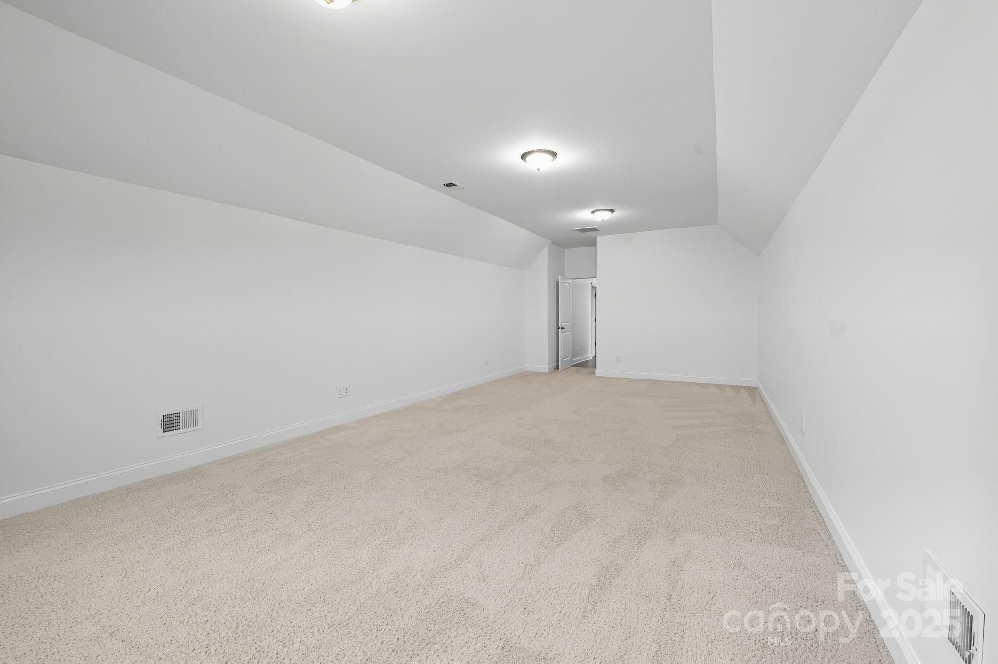 425 Cassia Court Tega Cay, SC 29708 - Photo 36 of 39 an empty room with a empty space