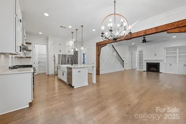 $989,000 | 425 Cassia Court, Tega Cay, SC 29708