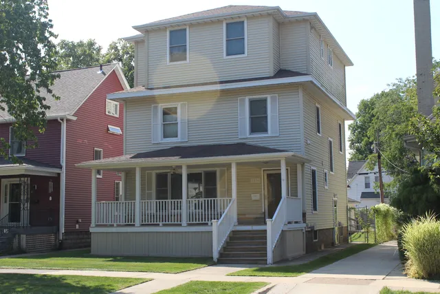 $350,000 | 1516 Forres Avenue, St. Joseph, MI 49085