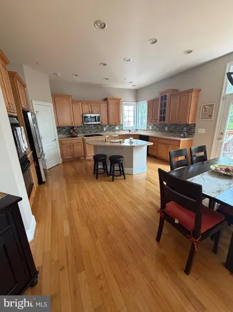 $6,200 | 8402 Tysons Trace Court, Vienna, VA 22182