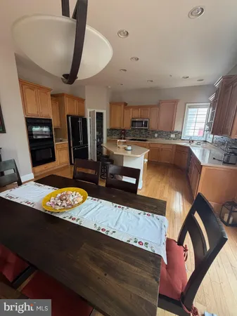 $6,200 | 8402 Tysons Trace Court, Vienna, VA 22182