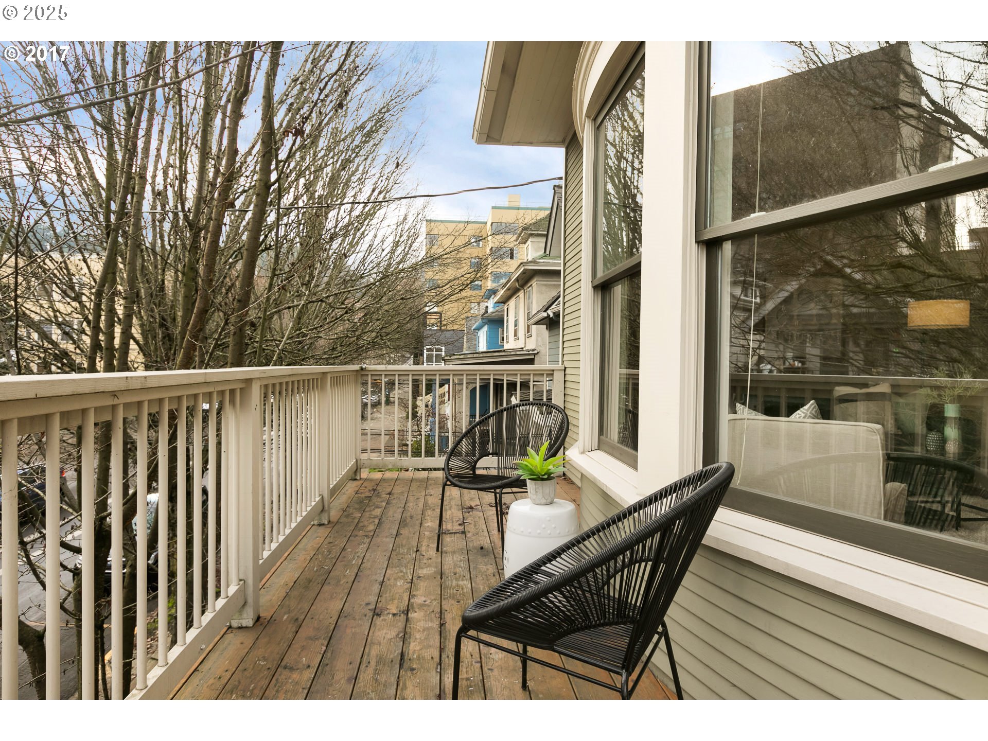 2137 Northwest Everett Street, Unit B Portland, OR 97210 - Photo 4 of 28 a view of balcony with furniture