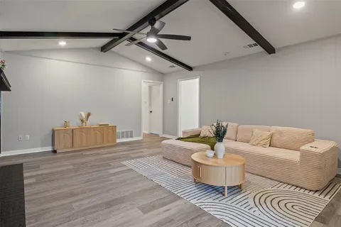 $270,000 | 152 Stardust Lane, DeSoto, TX 75115