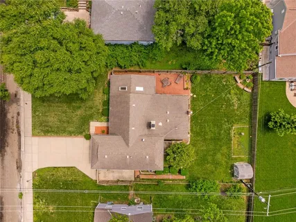 $399,000 | 4505 West 77th Street, Prairie Village, KS 66208
