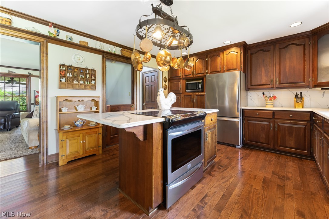 12468 Springfield Road New Springfield, OH 44443 - Photo 6 of 35