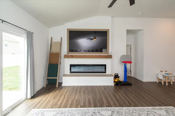 $275,000 | 2019 Red Oak Court, Shelbyville, IN 46176