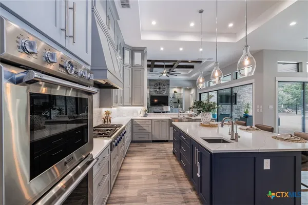 $1,250,000 | 27914 Bogen Road, New Braunfels, TX 78132