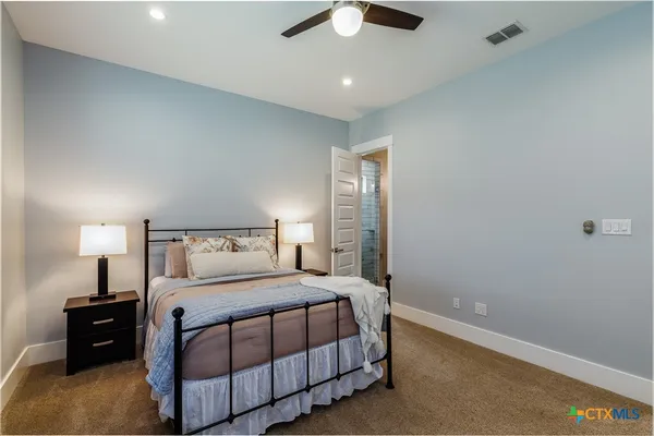 $1,250,000 | 27914 Bogen Road, New Braunfels, TX 78132