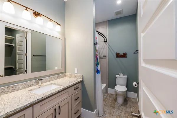 $1,250,000 | 27914 Bogen Road, New Braunfels, TX 78132