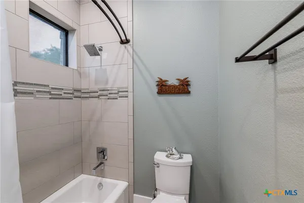 $1,250,000 | 27914 Bogen Road, New Braunfels, TX 78132