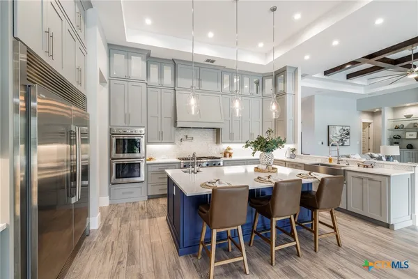 $1,250,000 | 27914 Bogen Road, New Braunfels, TX 78132