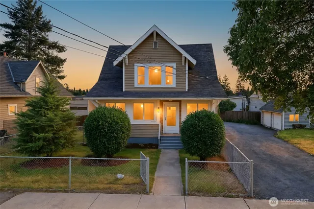 $529,950 | 4826 South M Street, Tacoma, WA 98408