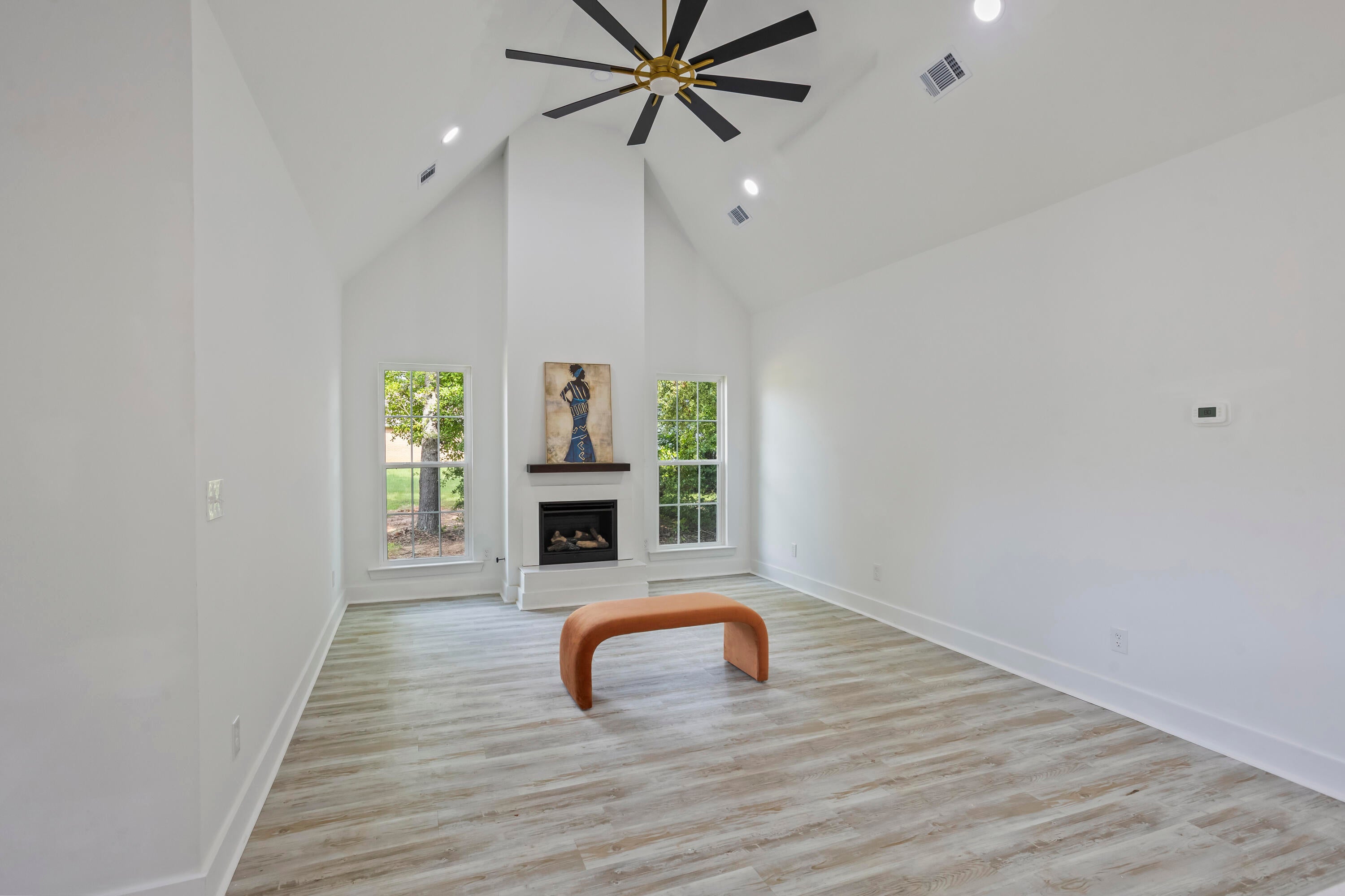13652 West Main Street Williston, SC 29853 - Photo 6 of 29 Gallery Image 6