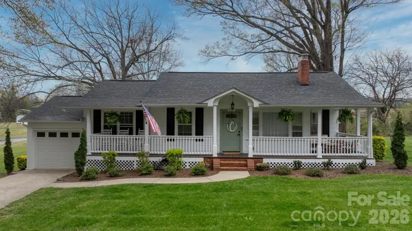 $229,000 | 208 South 1st Avenue, Maiden, NC 28650