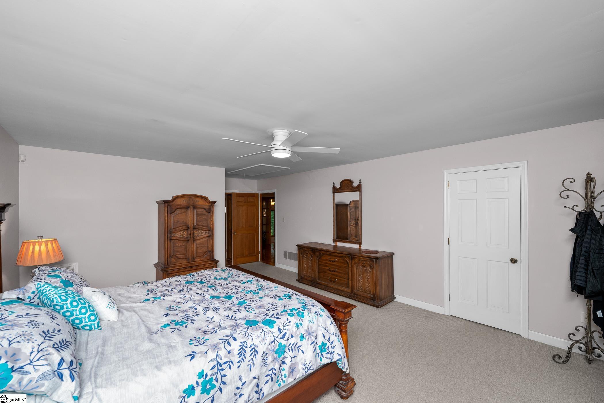 223 Covington Road Greenville, SC 29617 - Photo 17 of 39