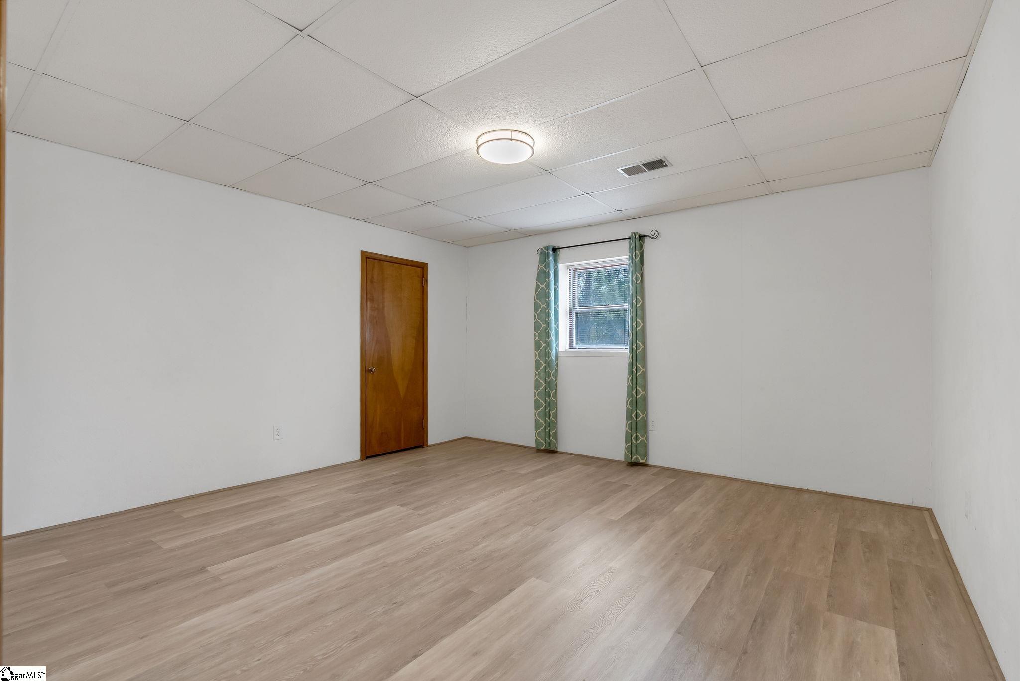 223 Covington Road Greenville, SC 29617 - Photo 25 of 39