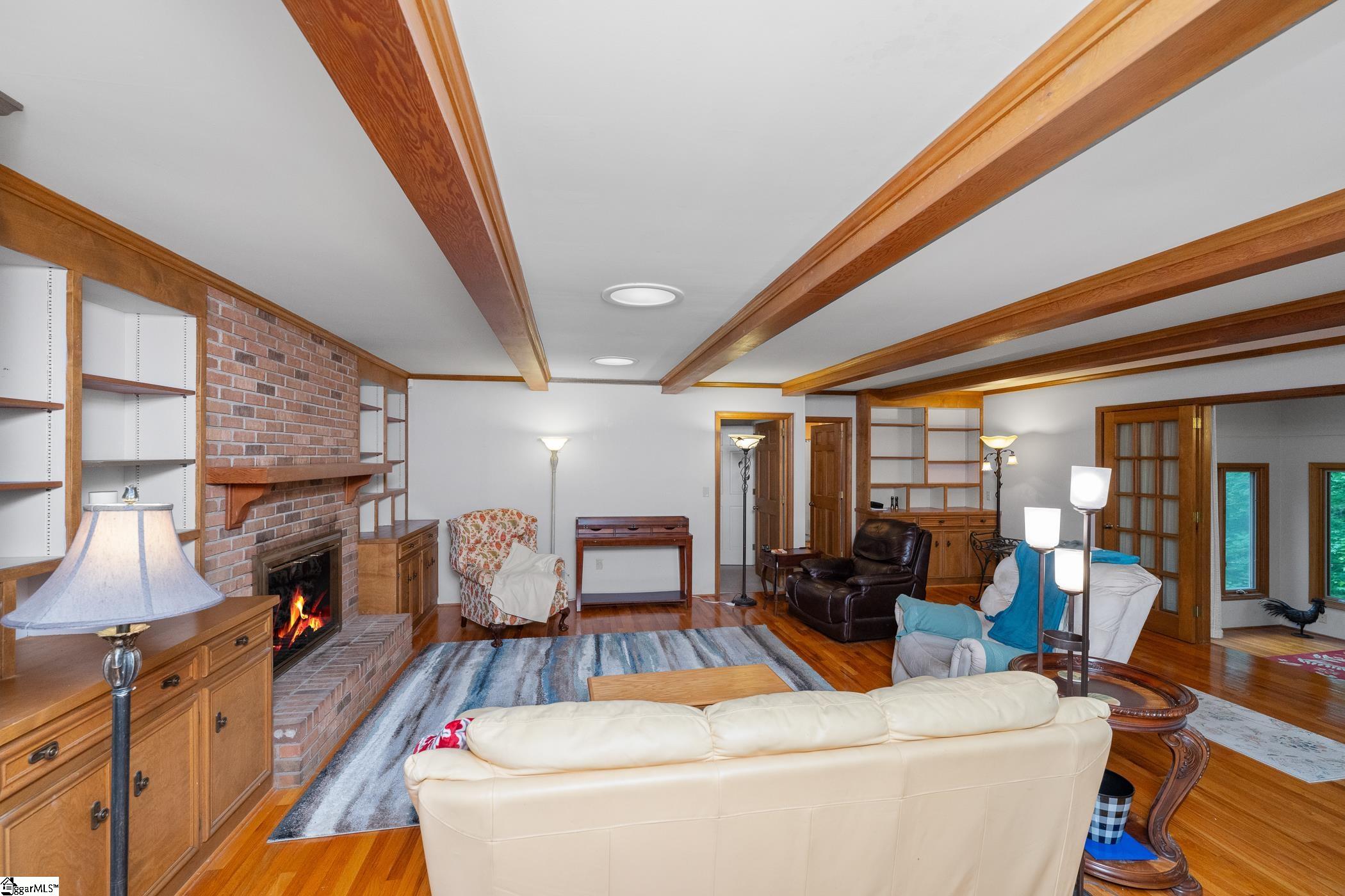 223 Covington Road Greenville, SC 29617 - Photo 10 of 39