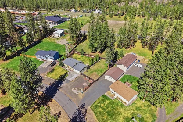 $469,900 | 11462 West Tamarac Lane, Nine Mile Falls, WA 99026