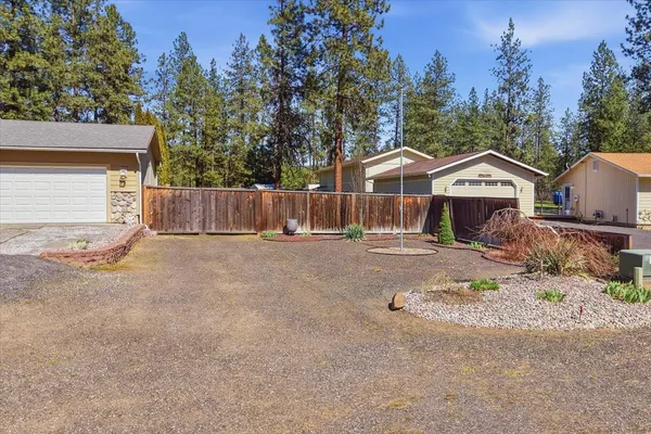 $469,900 | 11462 West Tamarac Lane, Nine Mile Falls, WA 99026