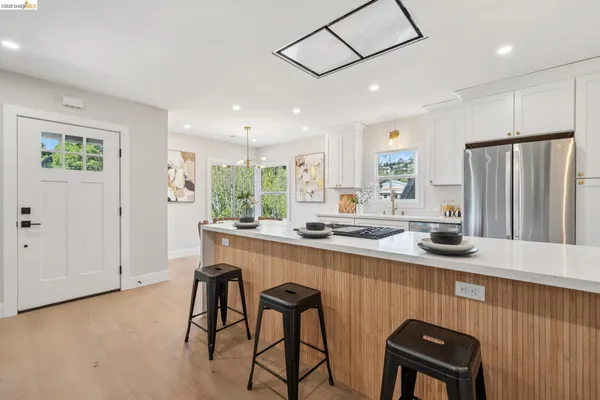 $779,000 | 3918 Fruitvale Avenue, Oakland, CA 94602