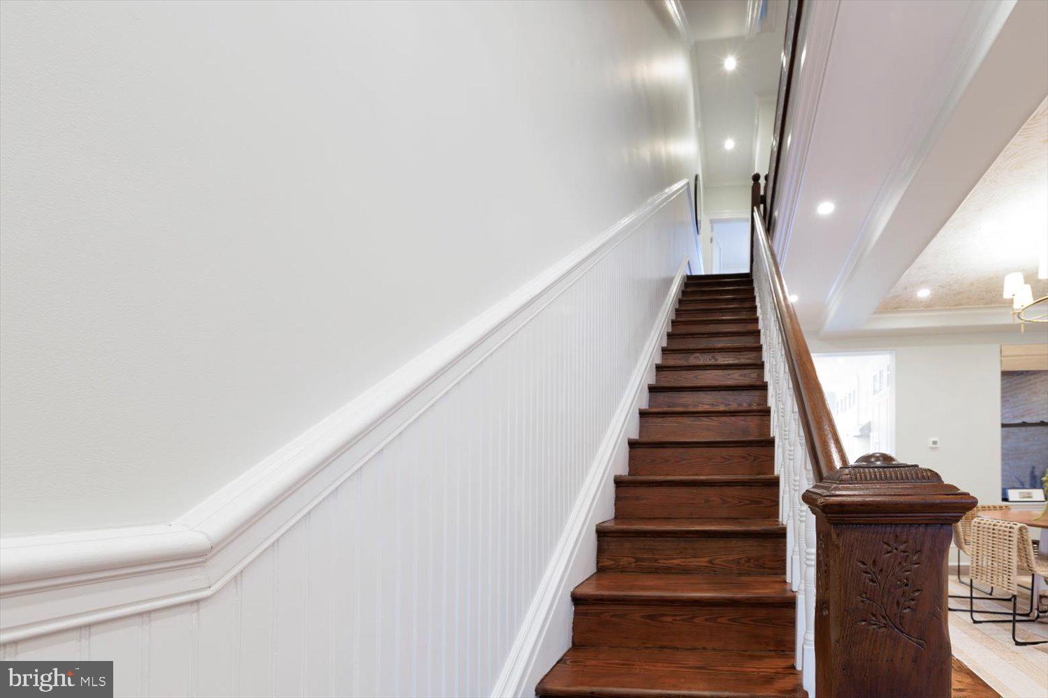 123 5th Street Northeast Washington, DC 20002 - Photo 30 of 77 Up to the second level