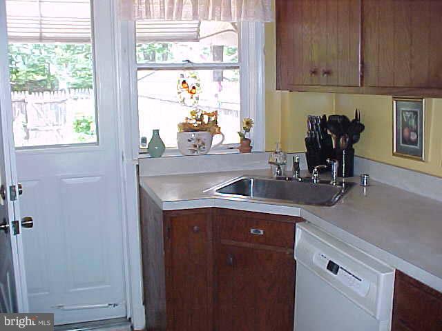 1930 Eastfield Road Baltimore, MD 21222 - Photo 14 of 22 Kitchen