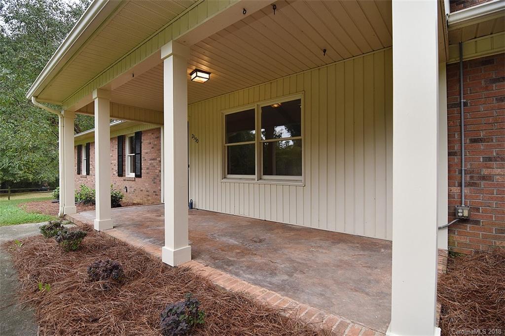 2590 Lake Shore Road South Denver, NC 28037 - Photo 4 of 28 Gallery Image 4