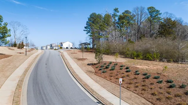 $393,990 | 5541 Donamire Way, Fairburn, GA 30213