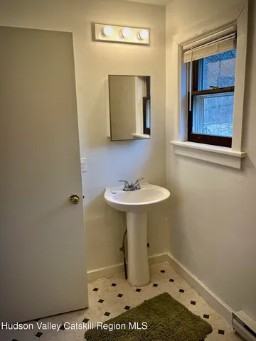 $1,650 | 189 Maple Avenue, Unit 1, Germantown, NY 12526