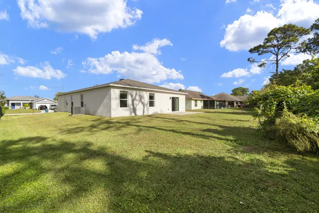 $405,000 | 1334 Southwest Kapok Avenue, Port St. Lucie, FL 34953