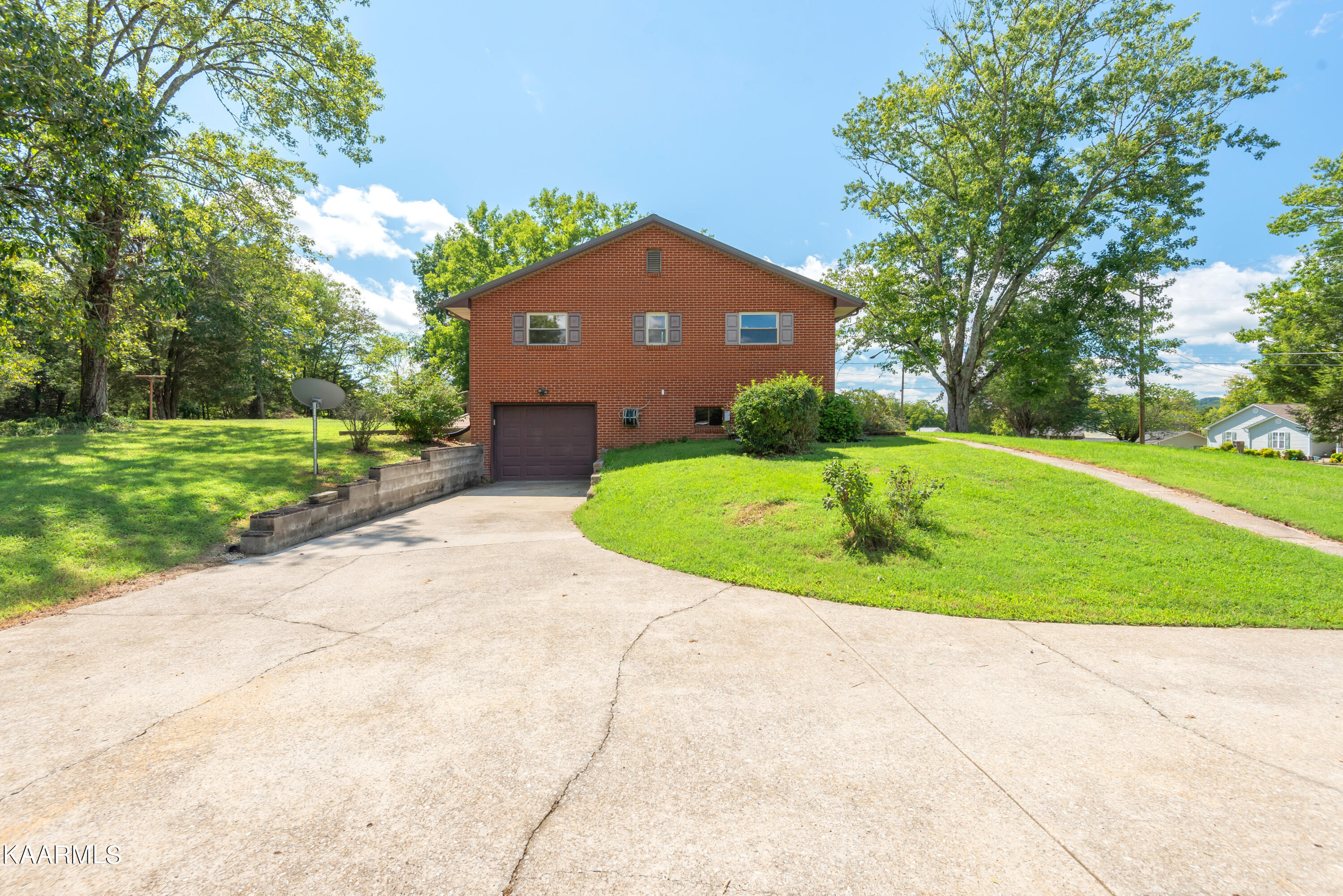 307 Green Acres Road Kingston, TN 37763 - Photo 26 of 27 307 Green Acres Rd-38