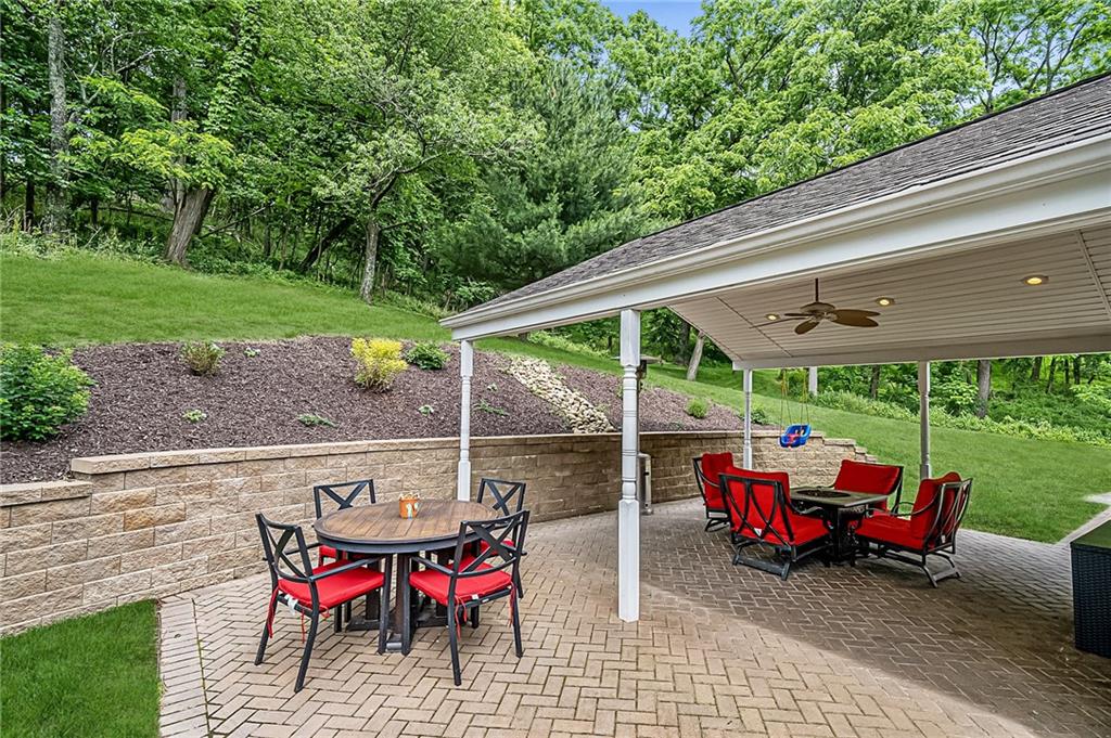 363 Jacks Run Road Pittsburgh, PA 15202 - Photo 2 of 25 Gallery Image 2