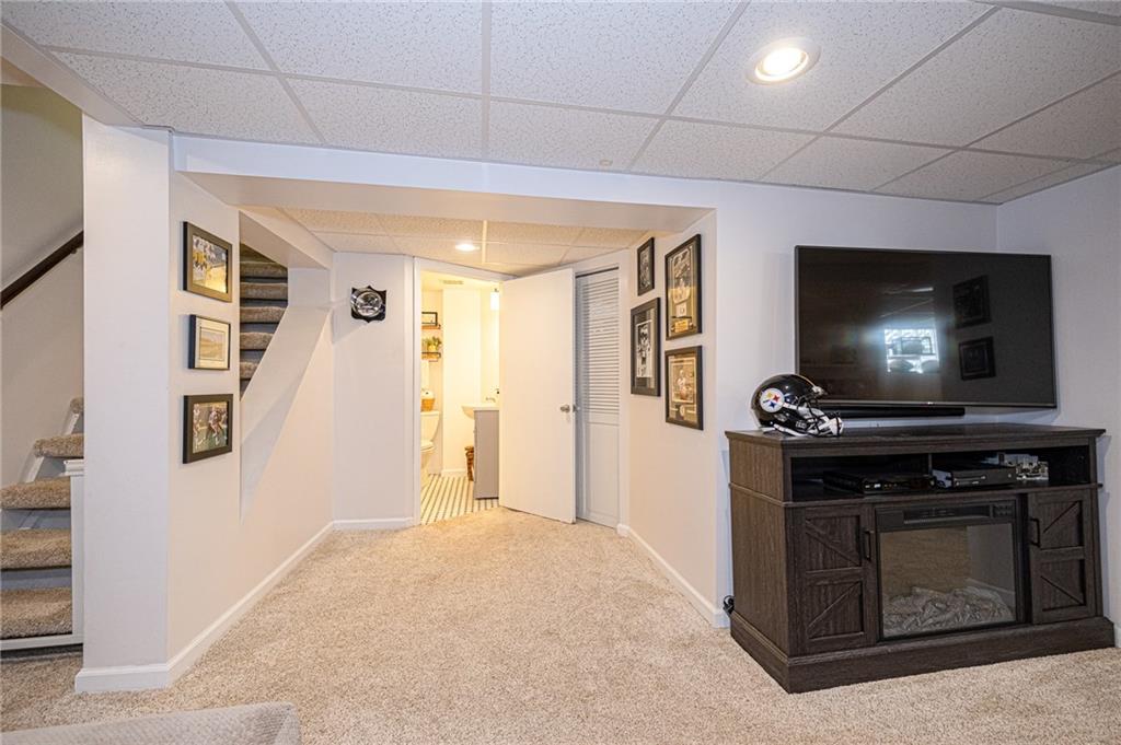 363 Jacks Run Road Pittsburgh, PA 15202 - Photo 15 of 25 Gallery Image 15